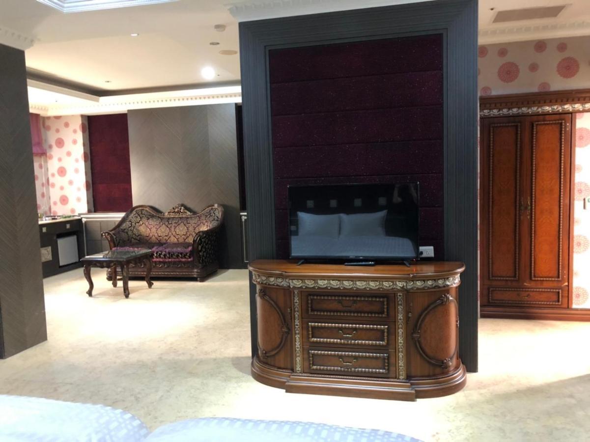 Royal Garden Motel - Chiayi Branch Extérieur photo