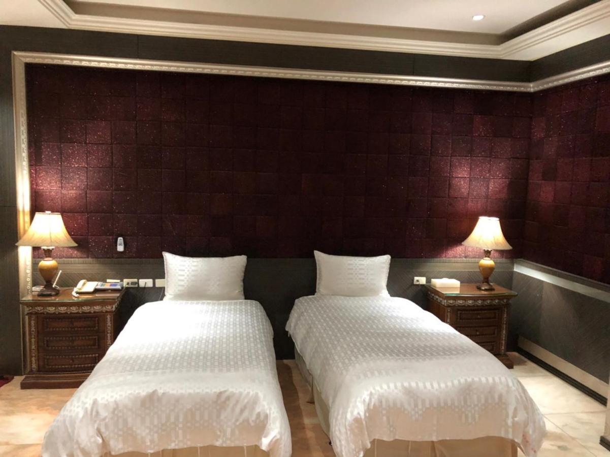 Royal Garden Motel - Chiayi Branch Extérieur photo