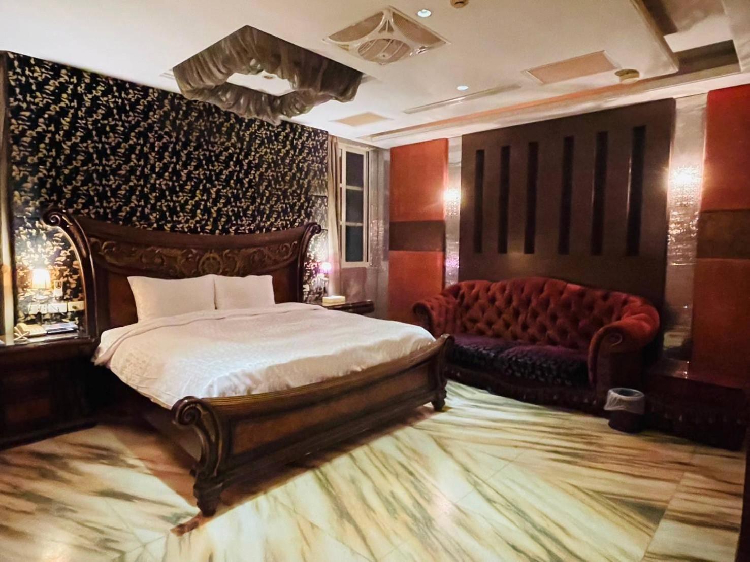 Royal Garden Motel - Chiayi Branch Extérieur photo